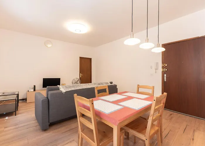 Grottes De - 4 Pers * Lourdes